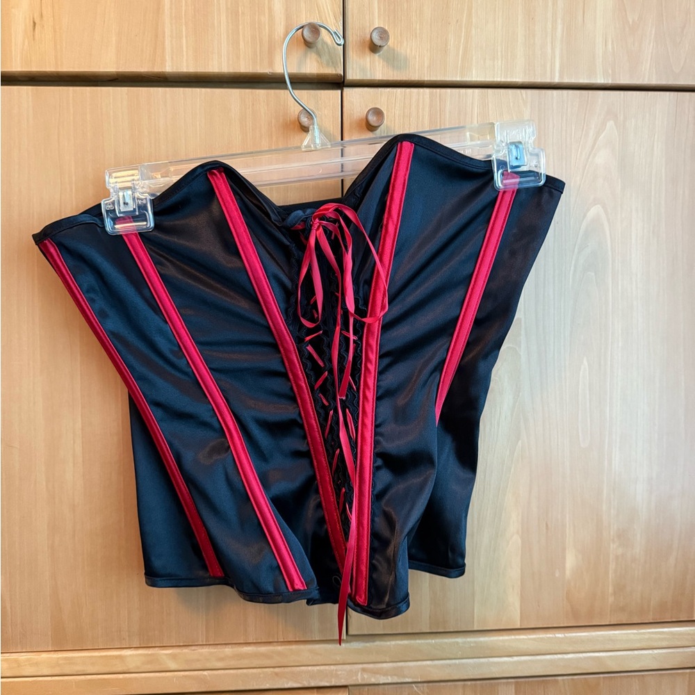 Frederick's of Hollywood Black and Red Lace Corset